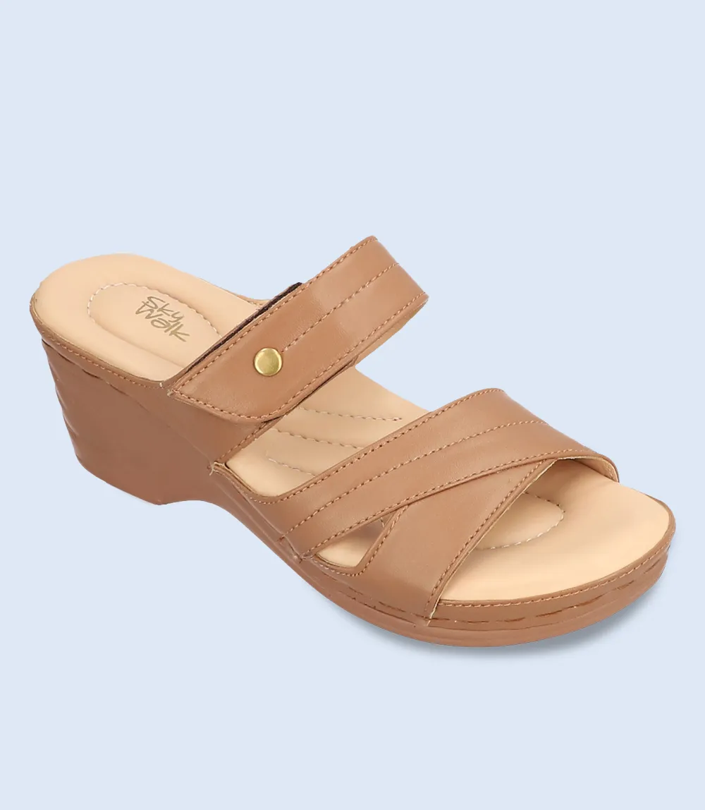 BW8145-TAN-Women Comfort Slipper