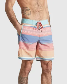 Men's Organic Scallop Board Short